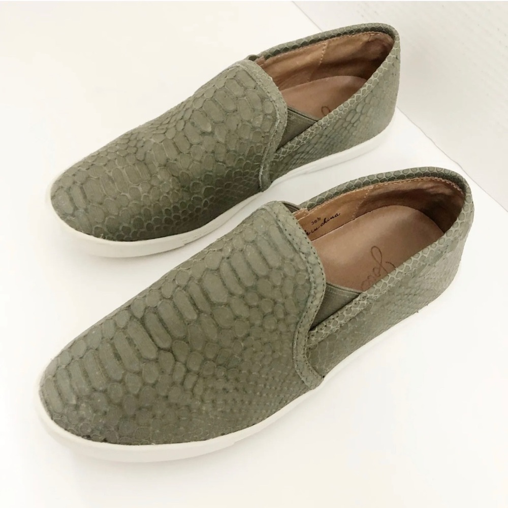 Joie Slip-On Green Sneaker 42
